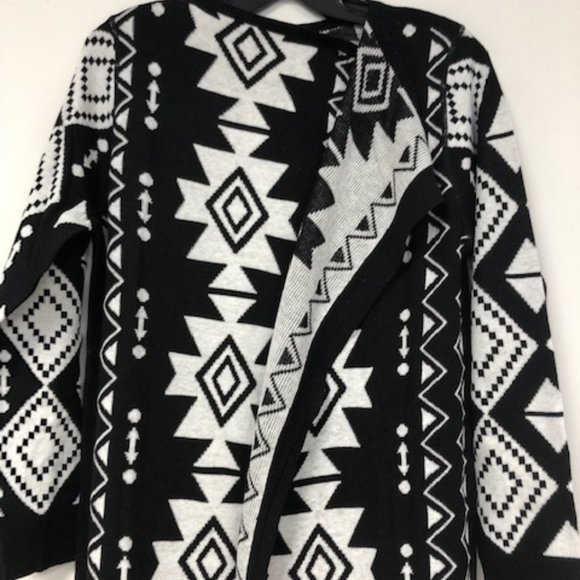 2 in 1 Reversible Aztec open duster cardigan - Picture 3 of 3